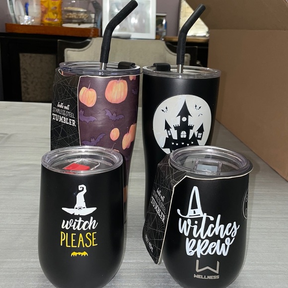 Wellness Other - Set of 4 stainless steel double wall tumblers featuring Halloween prints🎃👻🕸